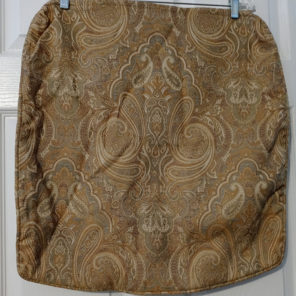 🏤 2 ELEGANT VINTAGE PAISLEY SHAMS 🏬